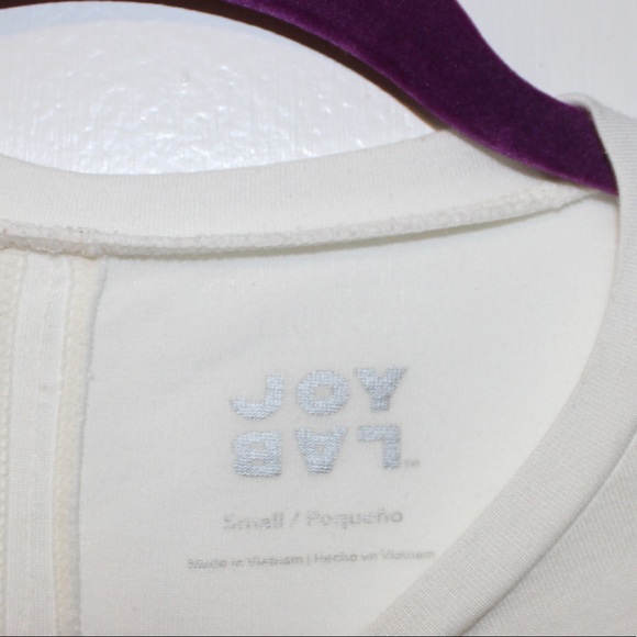 Workout top - Picture 3 of 3